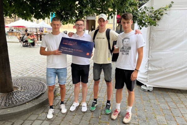 Úspěch žáků ve studentské výzvě Praha tvýma očima